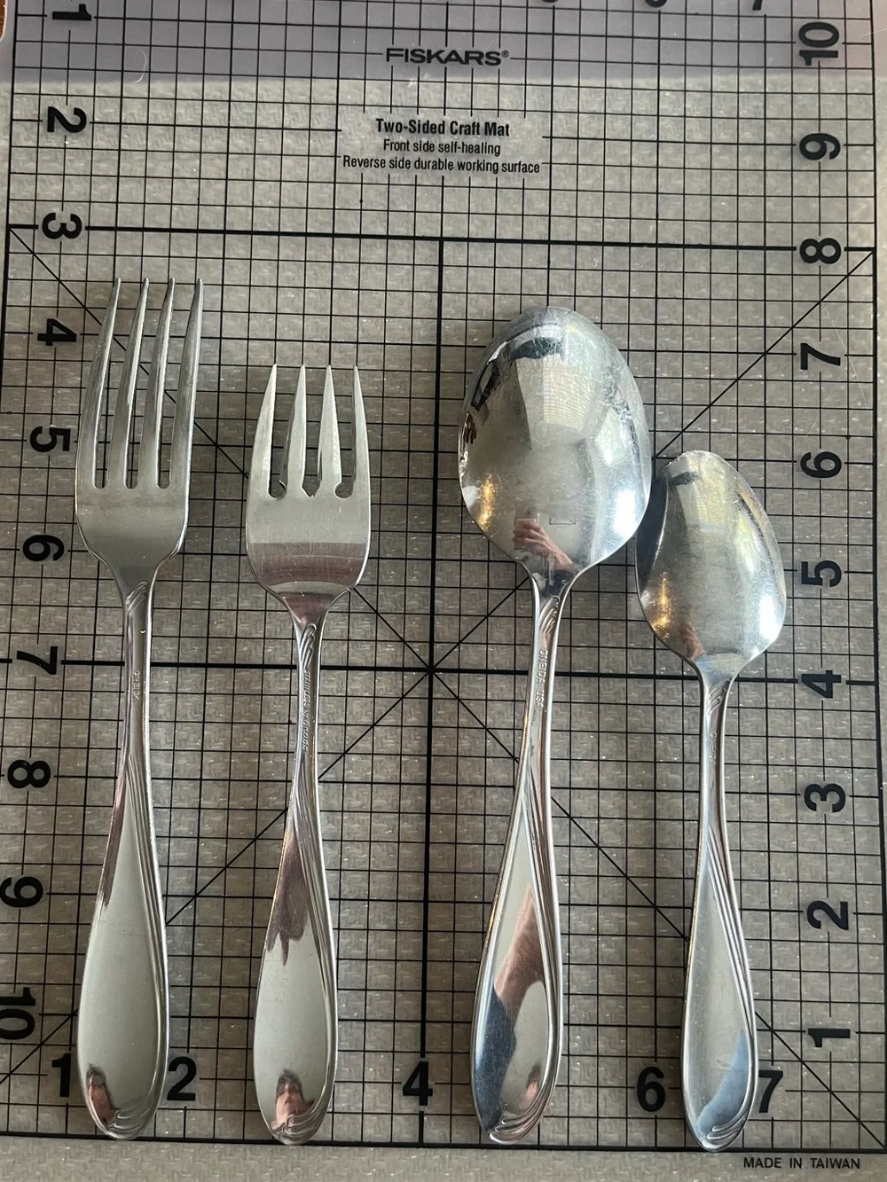 Oneida CAMBER CRESTA Windswept Scroll Stainless Flatware - Teaspoons (3)